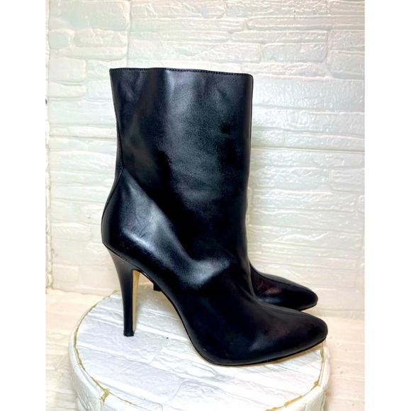 INC leather boots - Picture 1 of 5